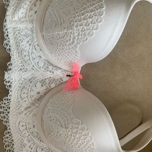 Victoria’s Secret lined Demi